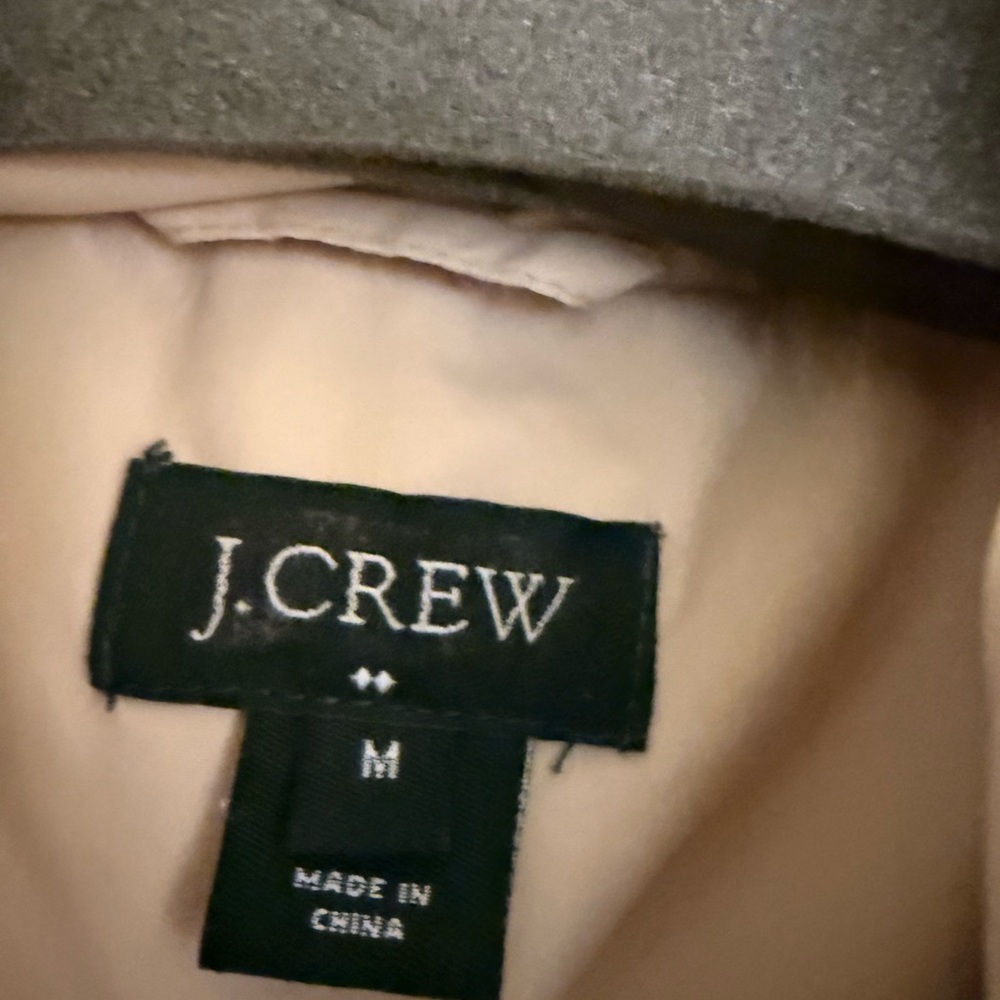J. Crew Quilted Beige Vest in Excellent Condition - Picture 3 of 3
